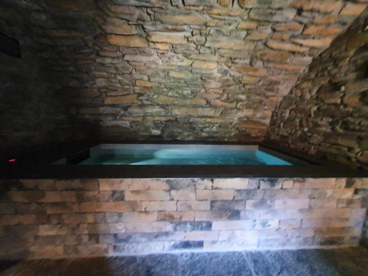 Albergo Diffuso Ca' Spiga Laglio Buitenkant foto