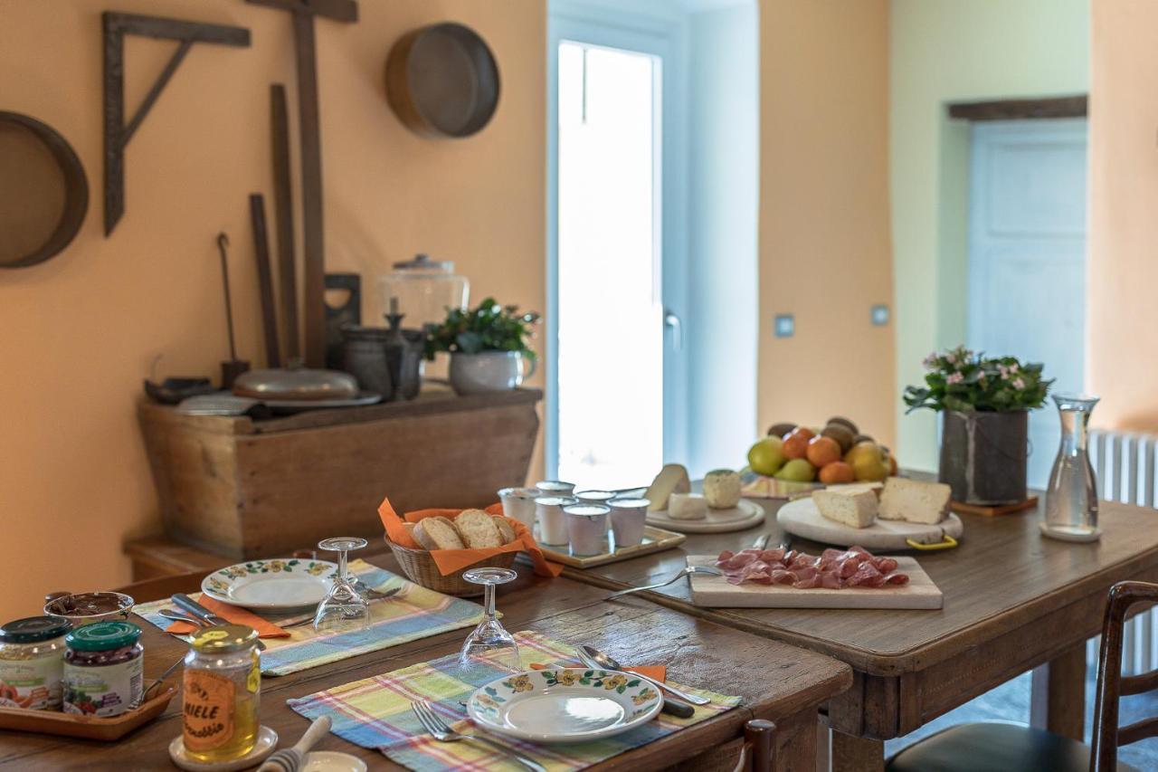 Albergo Diffuso Ca' Spiga Laglio Buitenkant foto