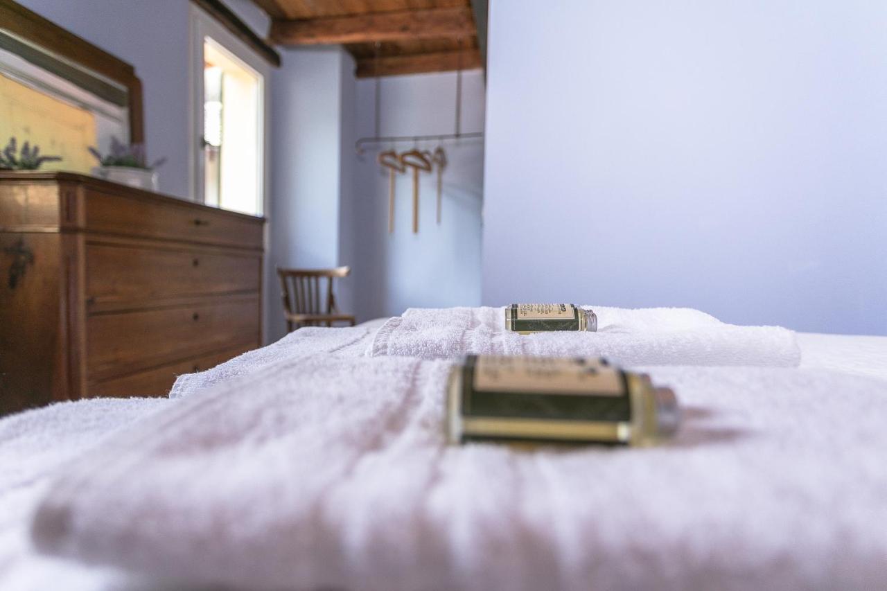 Albergo Diffuso Ca' Spiga Laglio Buitenkant foto